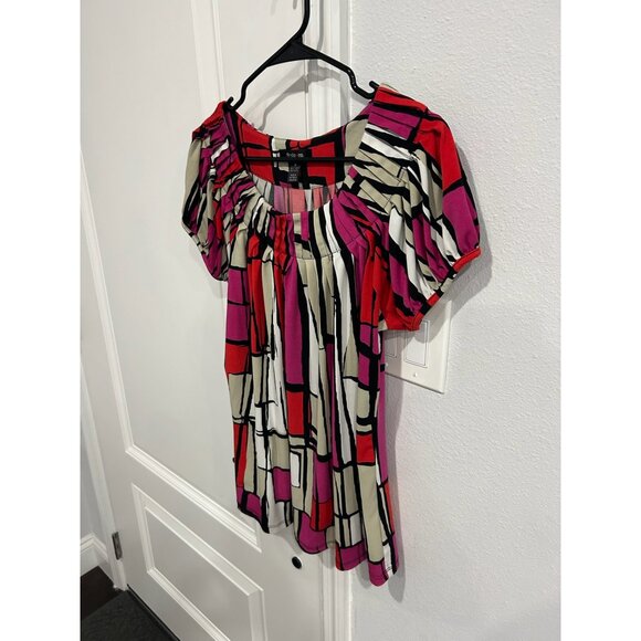 Style & Co Pleated Neck Geometric Print Short Sleeve Top Multicolor Sz Medium - Picture 3 of 9